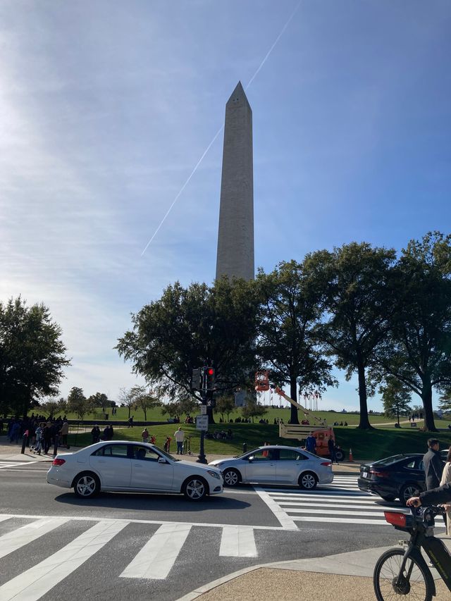 The Washington Monument on a sunny day in DC.